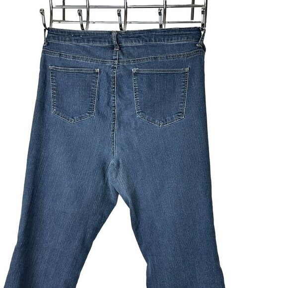 Women Signature Jeans Straight Leg Distressed Hem Size 18 Sku 1480-A18 - Picture 5 of 11